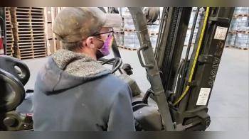 video of Coworkers fuck on forklift