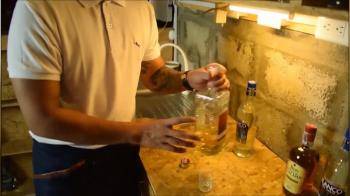 video of She gives a Blowjob on her Knees to a Bartender