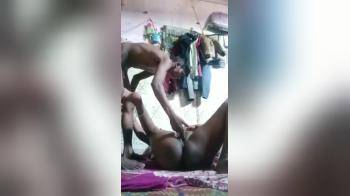 video of huge pussy fucking by younger Indian