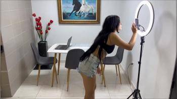 video of I help my little Stepsister with her Social Networks. I end up Cumming in her Ass