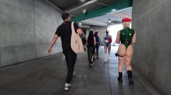 video of Cammy cosplay girl with her ass out