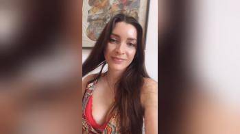 video of Babe makes selfie vid