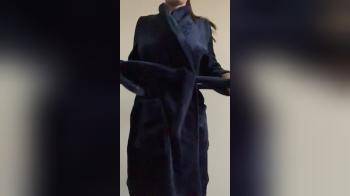 video of Sexy girl shows it all