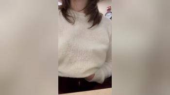 video of Come hold them up