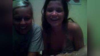 video of 2 sexy webcamgirls