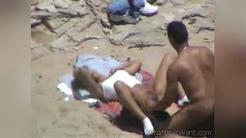 video of Voyeur beach sex 02