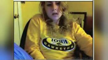 video of iowa girl playing with herself on cam