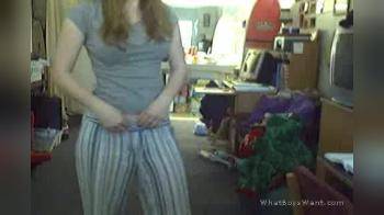 video of Amateur Blonde Striptease Voor Webcam