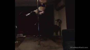 video of Girl shows move on pole