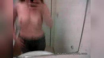 video of Tit bouncing