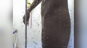 video of Amazing Tanned Body @ Beach Shower