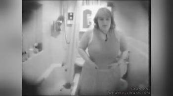video of Wen in the bathroom