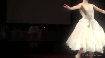 video of asian girl dances topless 1